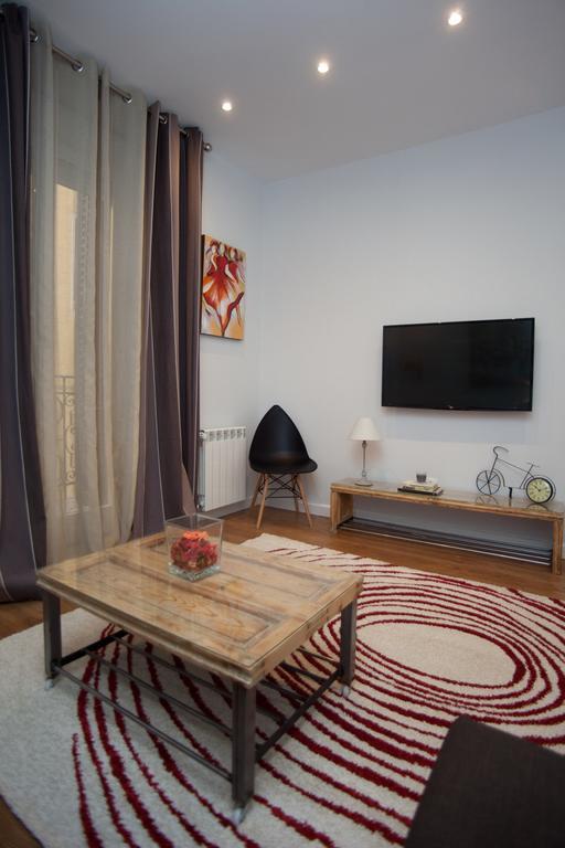 Sol Gran Via Apartment Madrid Exterior photo