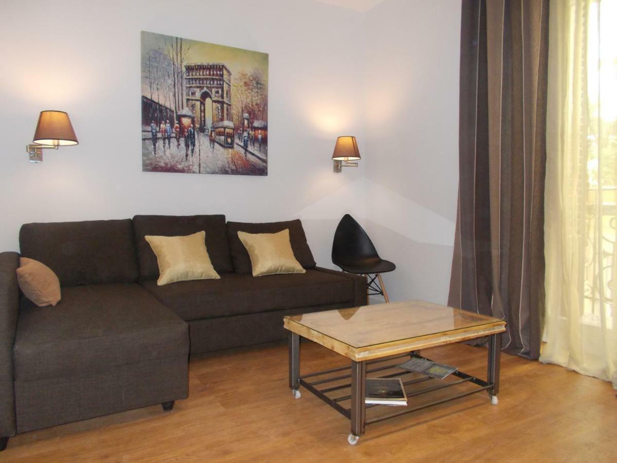 Sol Gran Via Apartment Madrid Exterior photo